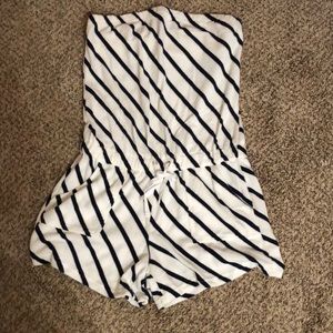 NY&C Summer strapless romper